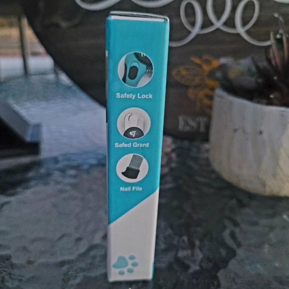 Toleeve Blue and Black Nail Trimmer